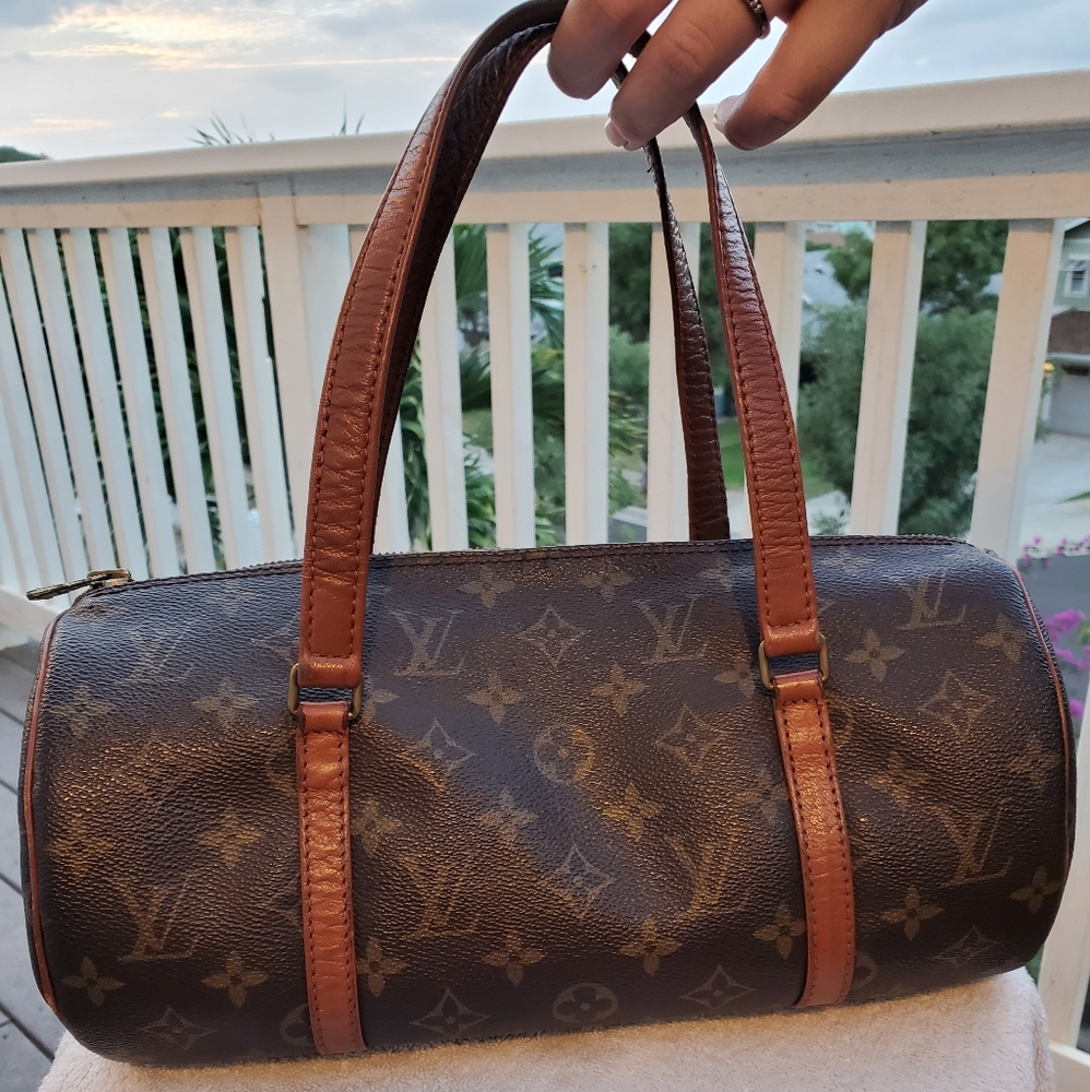 AUTHENTIC LV PAPILLION